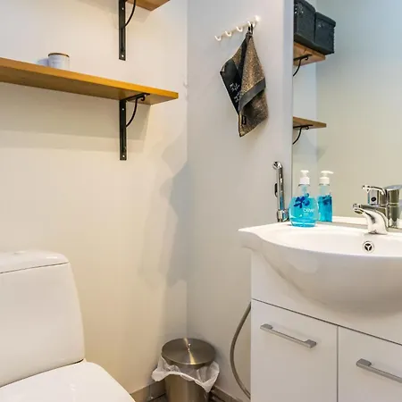Karhunvartijan Linna C22 By Interhome *