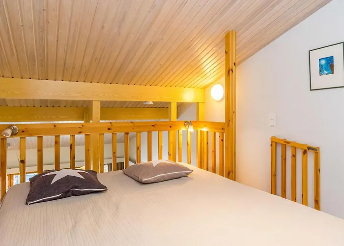 Karhunvartijan Linna C22 By Interhome